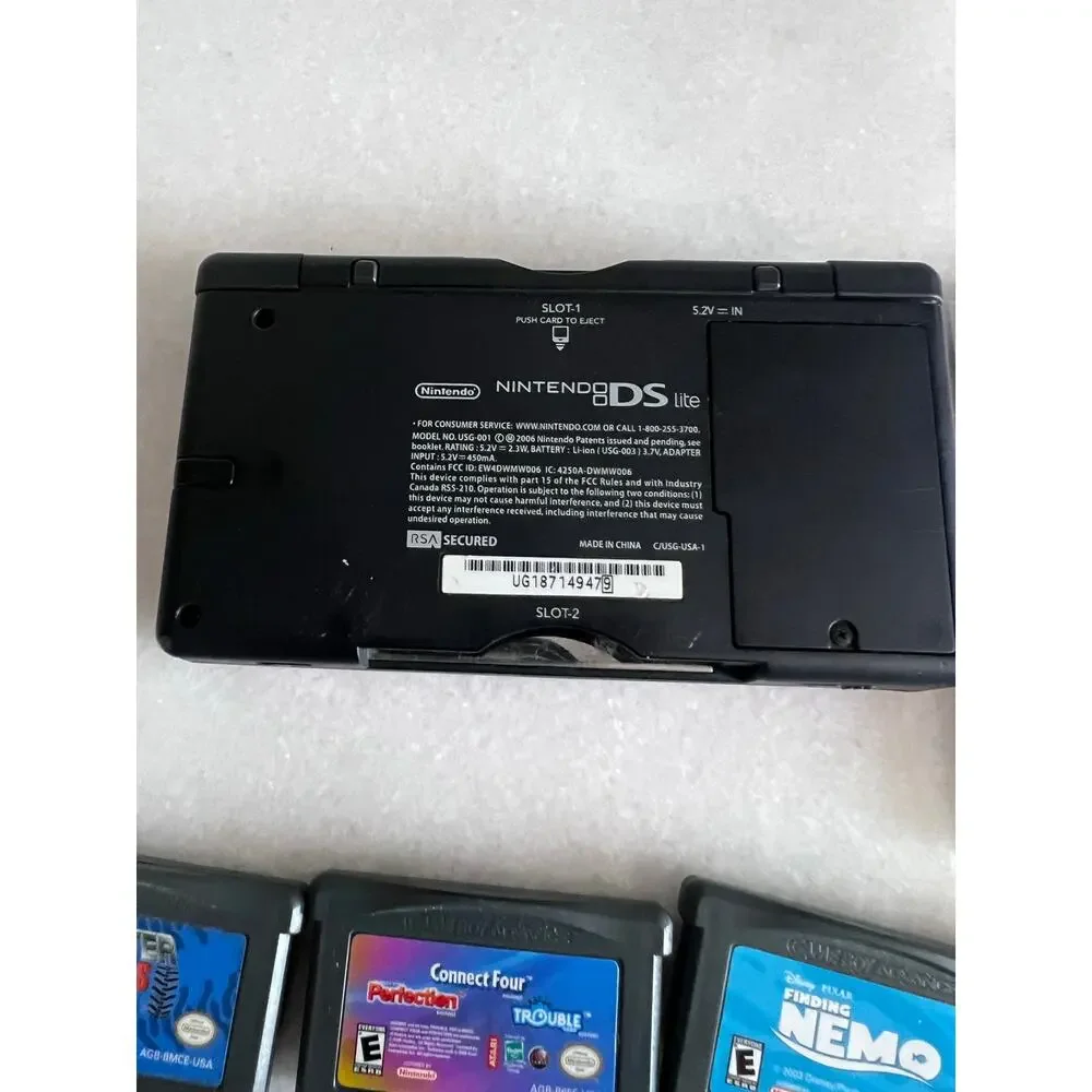 Nintendo DS Lite Red Tested + 8 GBA Games Bundle Finding Nemo Scooby Doo